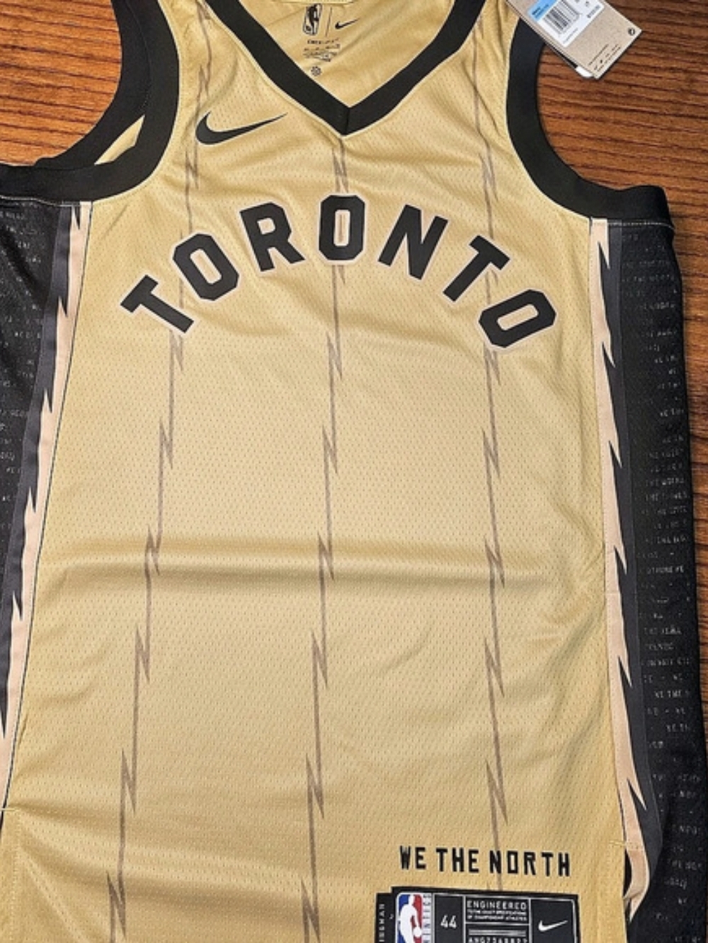 Nike Toronto Raptors City Edition Swingman Jersey Gold & Black Size Medium NWT